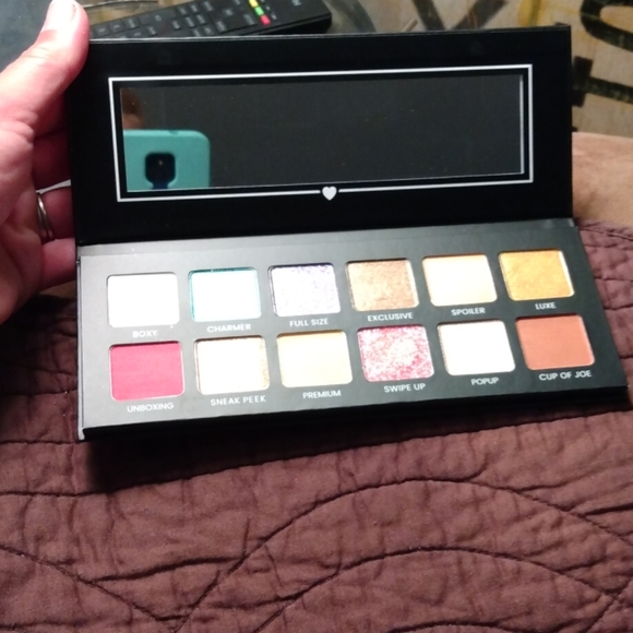 Boxy charm - Picture 4 of 4